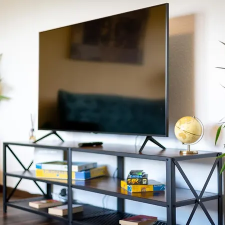 Immo-vision - Vw Naeher Geht Nicht, Parkplatz, Kueche, Wlan